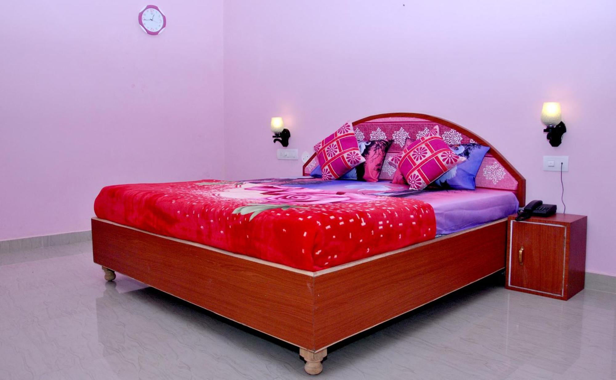 Shivansh Palace Homestay & Marriage Garden Khajuraho Exterior photo